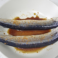 #精品菜谱挑战赛#特别好滋味--柠檬盐烤秋刀鱼的做法图解3