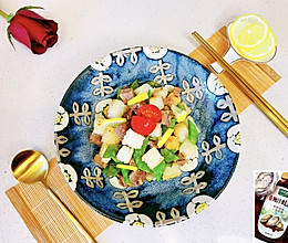 #百变鲜锋料理#蚝油牛粒沙拉的做法