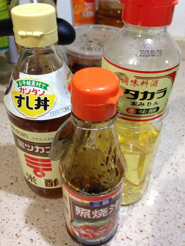煎豆腐伴金针菇的做法图解3