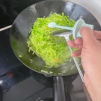 清炒莴笋的做法图解8