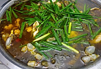 汤都可以泡两碗饭的酸菜鲫鱼的做法