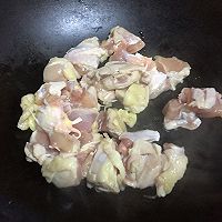 日式咖喱鸡腿肉的做法图解4