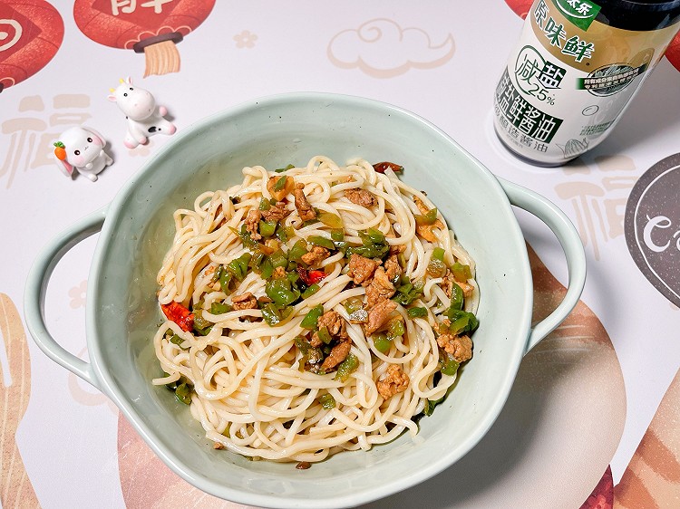 青椒肉末拌面的做法