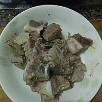 胡萝卜炖排骨的做法图解2