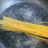 #夏日吃货嘉年华# 酸酸甜甜的番茄牛肉意面的做法图解10