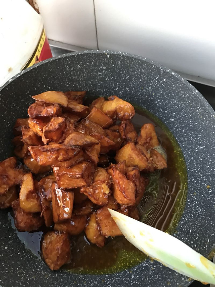 家庭版拔丝地瓜的做法