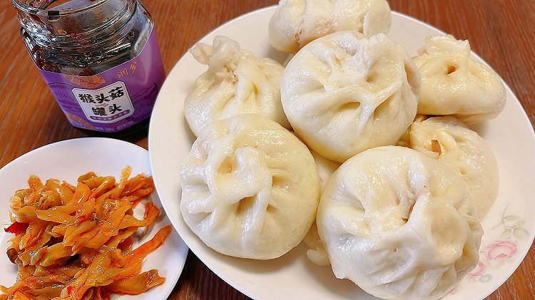 松茸菇➕杏鲍菇猪肉包的做法