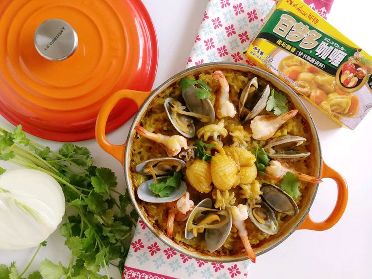 原锅咖喱海鲜焗饭的做法