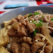 10分钟日式牛丼饭