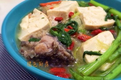 鲤鱼炖豆腐