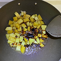 土豆鱼豆腐炖粉条的做法图解4