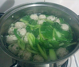 青菜肉丸子汤的做法