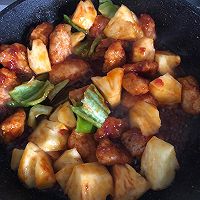 菠萝咕老肉的做法图解4