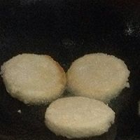 糯米糖粑粑的做法图解2
