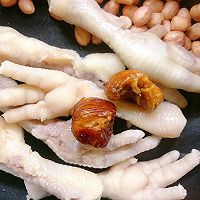 #东古滋味 幸福百味#花生银耳炖鸡脚的做法图解3