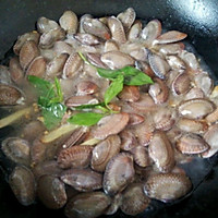 爆香花甲的做法图解4