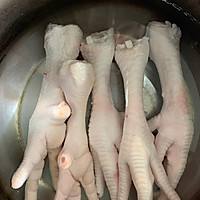 鸡爪冻—汤包必备品的做法图解1