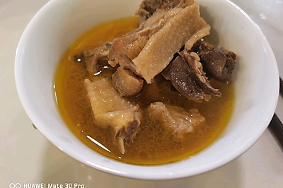 香喷喷的鸡煲！