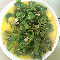 青椒煎鸡蛋的做法图解3