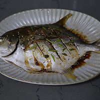 #浪漫七夕 共度“食”光#金鲳鱼这样做简单又美味～的做法图解5