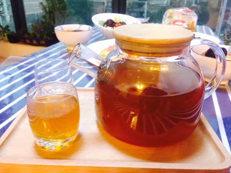 入秋来一壶小调梨汤清心润肺的做法