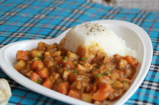 鸡肉咖喱饭