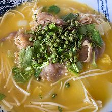 金汤肥牛