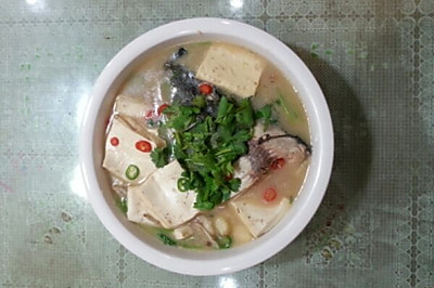 鱼头豆腐汤