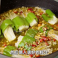 青椒酿金针菇的做法图解4
