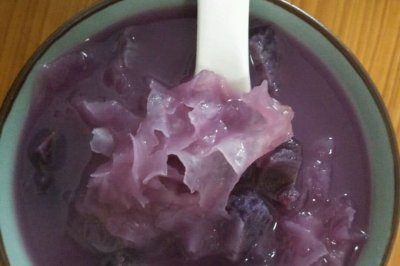 紫薯银耳汤（清凉解暑）