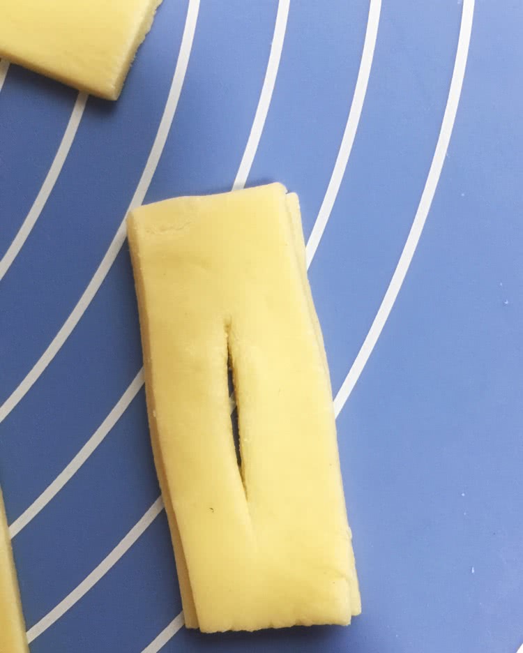 [ 家乡小食 ] 糖排叉的做法图解3