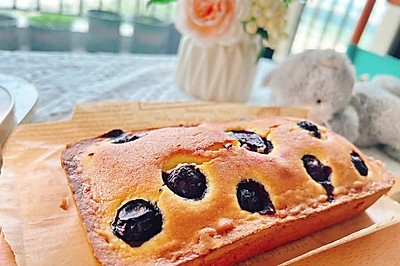 蓝莓蜂蜜蛋糕