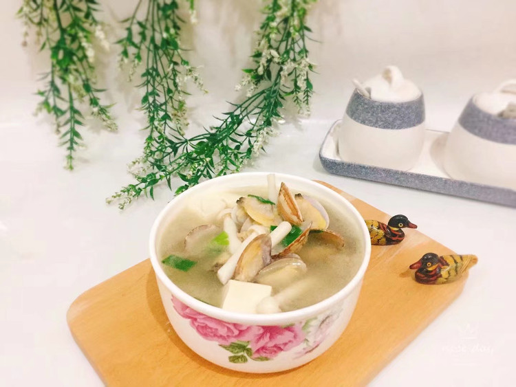 鲜味花蛤豆腐汤的做法