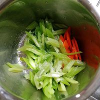 凉拌芹菜花生米（家常小咸菜系列四）的做法图解8