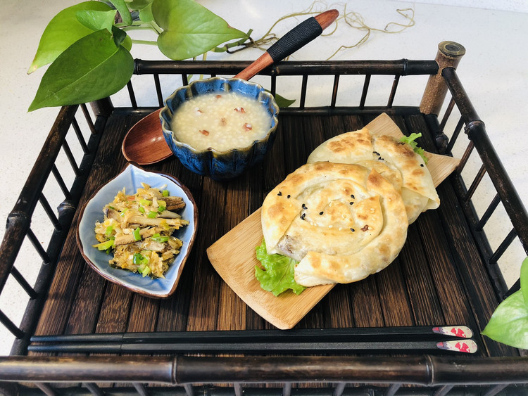 涓涓传统早餐的做法