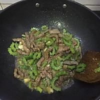 #多力金牌大厨带回家#金牌凉瓜炒牛柳的做法图解9