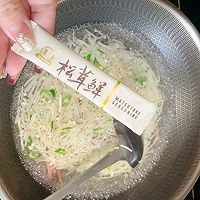 #龙年好运来 乐享豪吉味#鲜汤金针菇的做法图解5