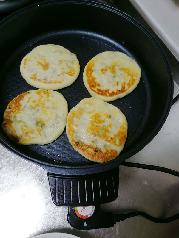 电饼铛烙馅饼，太省事了