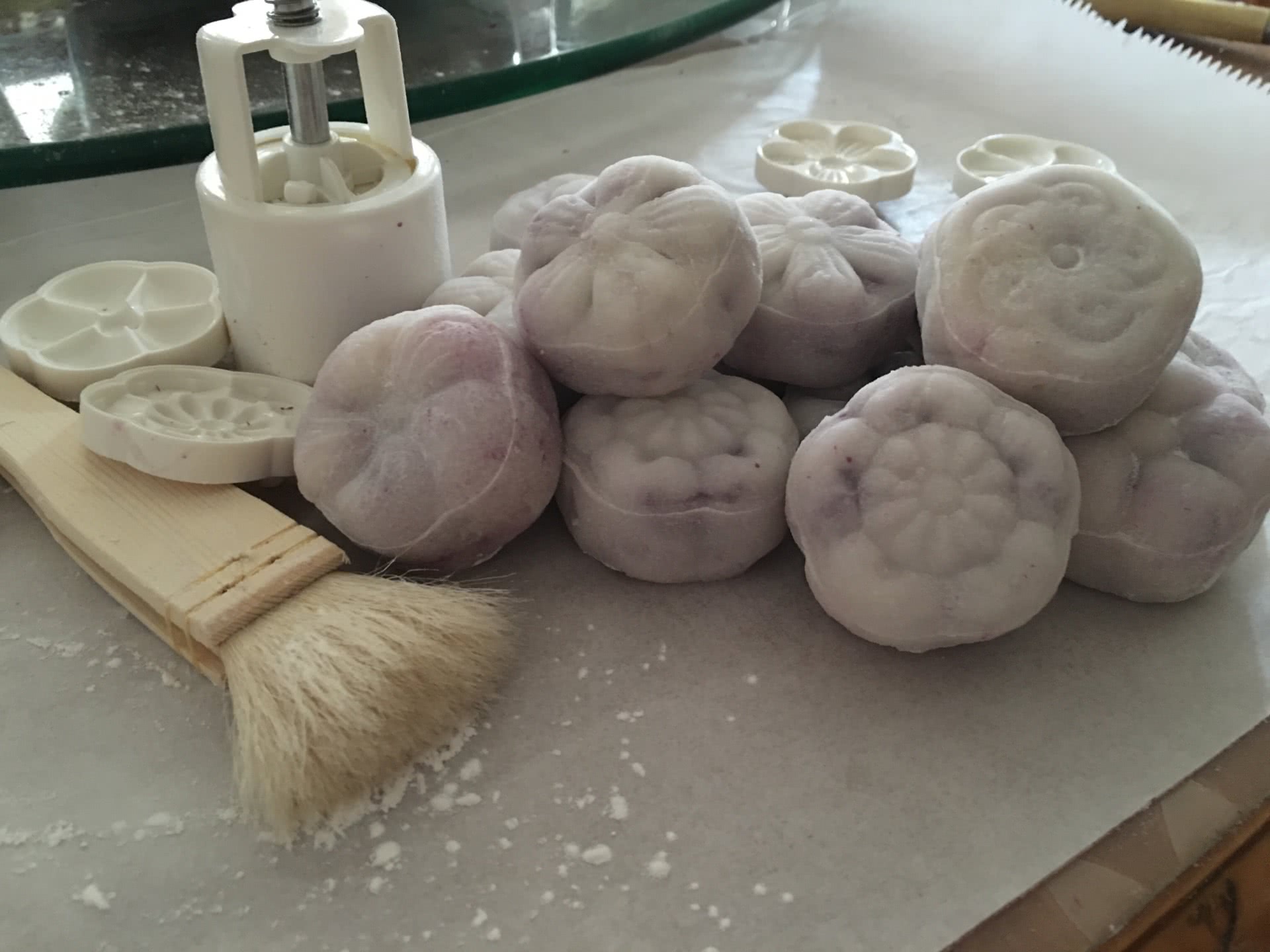 Purple potato cheese ice skin moon cake