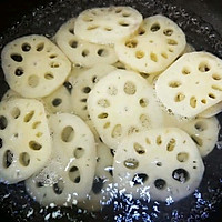 麻辣藕片的做法图解1