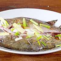 【米粉鳜鱼】吃米粉，江西人的方法超鲜美！的做法图解1