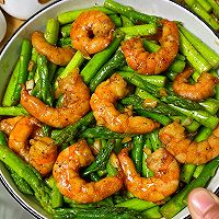 #夏日鲜味轻享健康#低卡美味，巨好吃的黑椒芦笋炒虾仁的做法图解6