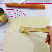 日式炼乳奶香面包的做法图解3