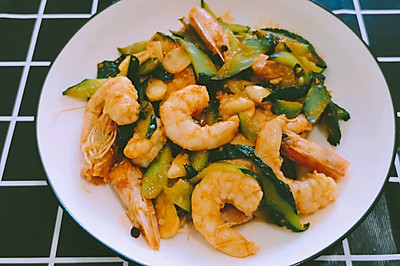 美食之青瓜蚝油虾