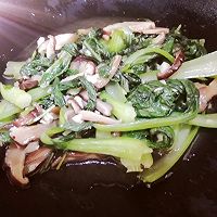 #巨下饭的家常菜#青菜炒香菇的做法图解9