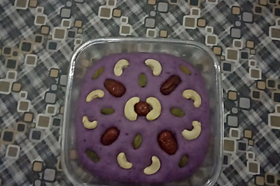 香甜可口，紫薯糕。
