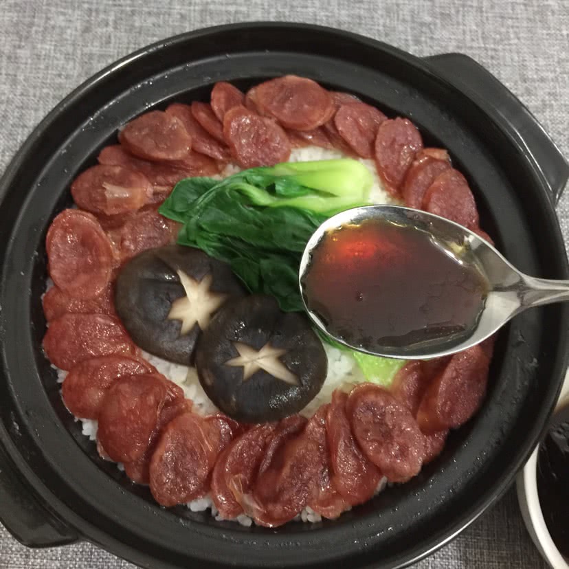 腊肠煲仔饭的做法图解9
