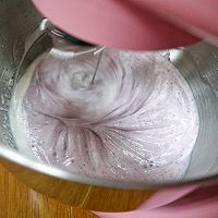 #花10分钟，做一道菜！#高颜值蓝莓酸奶冰激凌的做法图解5