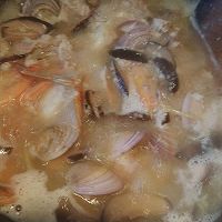 海鲜排骨砂锅粥的做法图解6