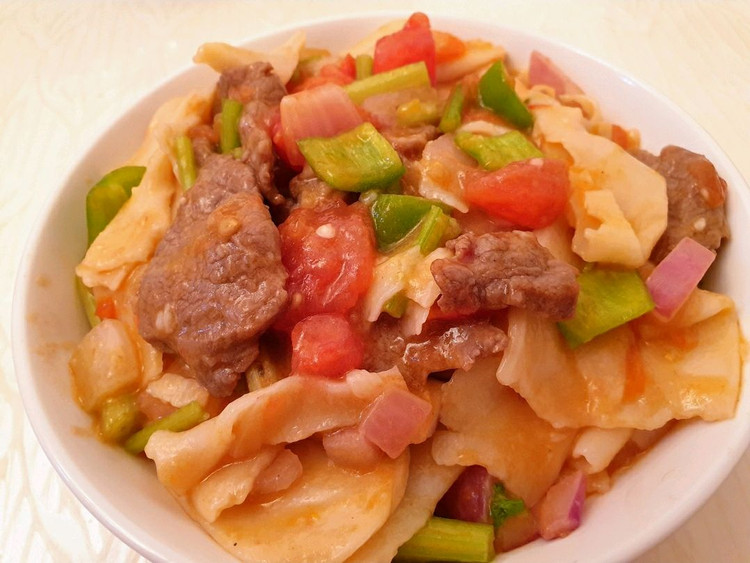 新疆菜  牛肉炒面片的做法
